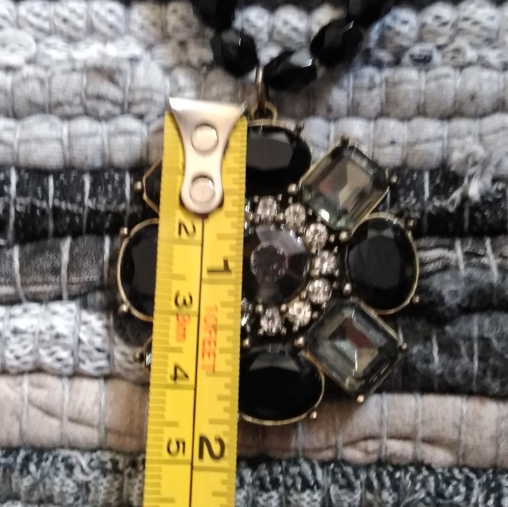 Vintage Brass and Black Beaded Pendant Necklace - Picture 12 of 15